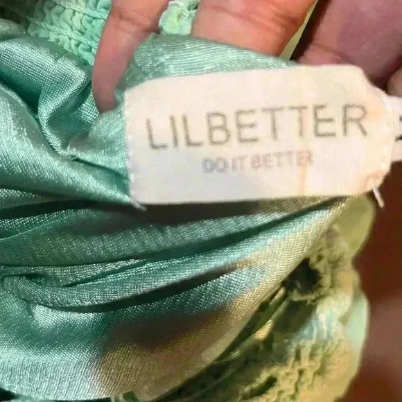 LiLBETTER do it better Women's Green Dress size medium - Picture 4 of 5